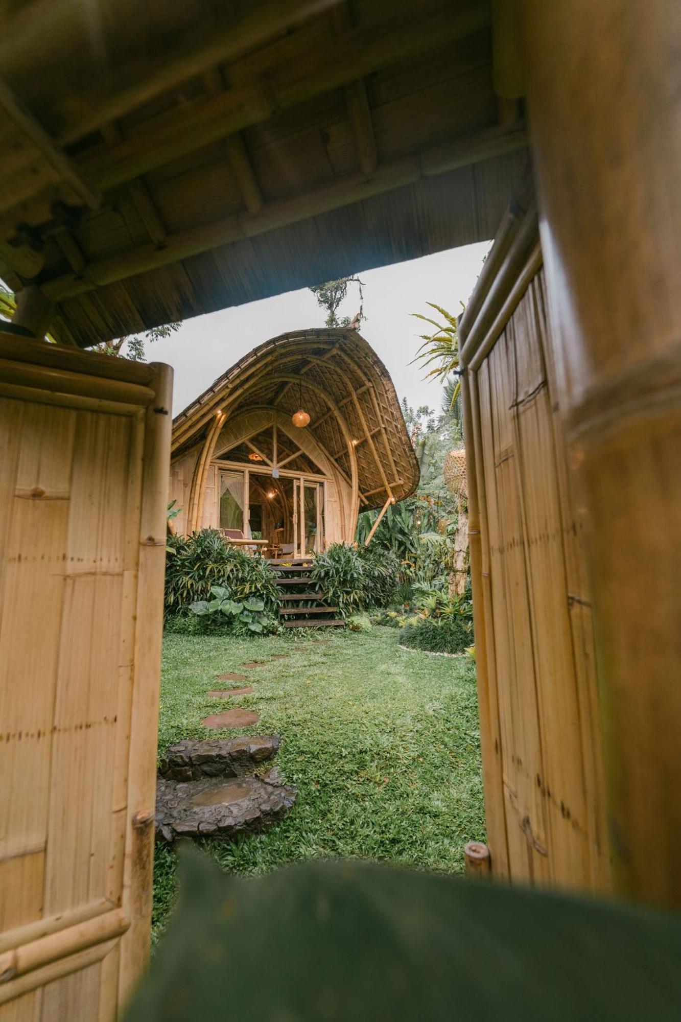 הוילה סיידמן Arcada Bali Bamboo House מראה חיצוני תמונה