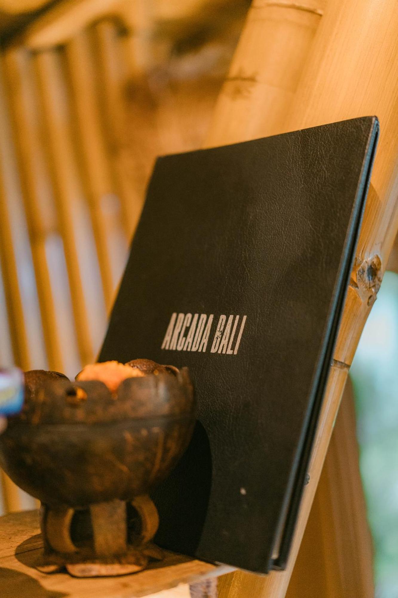 הוילה סיידמן Arcada Bali Bamboo House מראה חיצוני תמונה